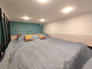 Гостевой дом Мансарда Санкт-Петербург Современная двух уровневая студия на Моховой ул. дом 30-7