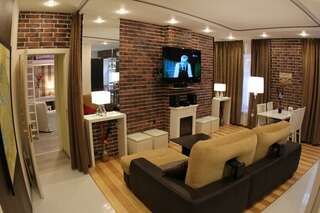 Гостевой дом Мансарда Санкт-Петербург Современная двух уровневая студия на Моховой ул. дом 30-1