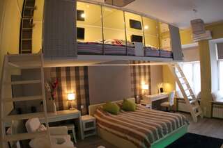 Гостевой дом Мансарда Санкт-Петербург Современная двух уровневая студия на Моховой ул. дом 30-3